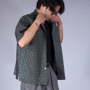 Japan vintage Kimono remake, silk Kimono shirt men, size L, green, geometric, half sleeve shirt, oversized, Murayama Tsumugi, gift for him,