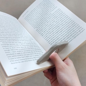 Ceramic book page holder pottery template, functional clay tool for hands-free reading