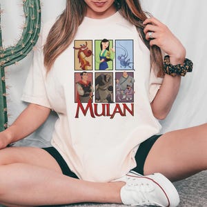 Mulan Characters Grid Tee, Prezent dla Siostry Fanki Disneya Koszulka, Mushu Crikee Li Shang Animowany Film Hobby, Shan Yu Yao Ling Chien Po Cartoon