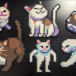 Perler Beads con memes divertidos de gatos