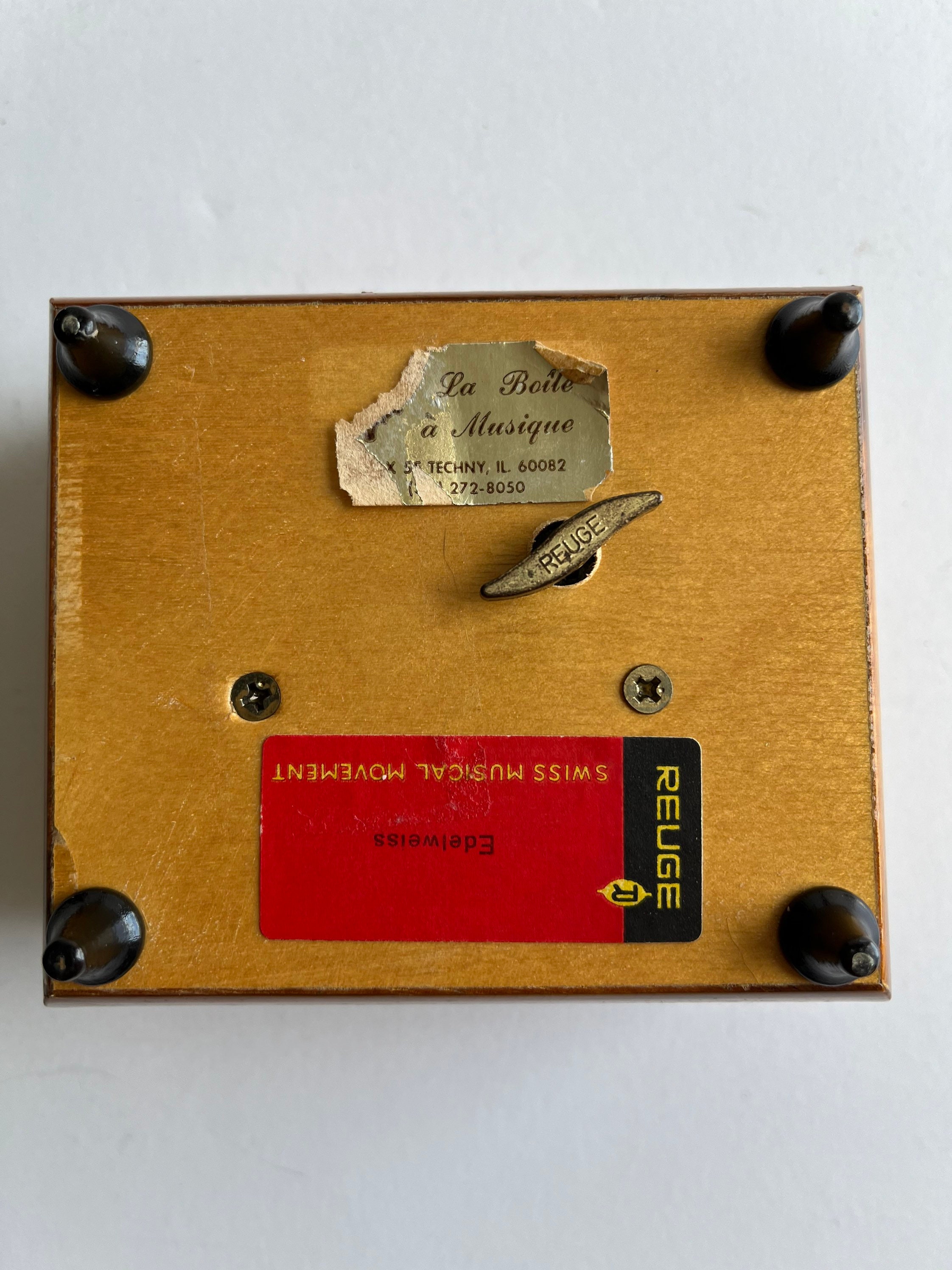 Reuge ミュージックボックス スイス製 Vintage Reuge Music Boxes | Swiss Designs | Music Box Attic