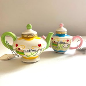 Vintage Set of 2 Porcelain Miniature Teapots - 90s Mini Teapots - Mini Trinket Boxes with Bright Colors and Hearts