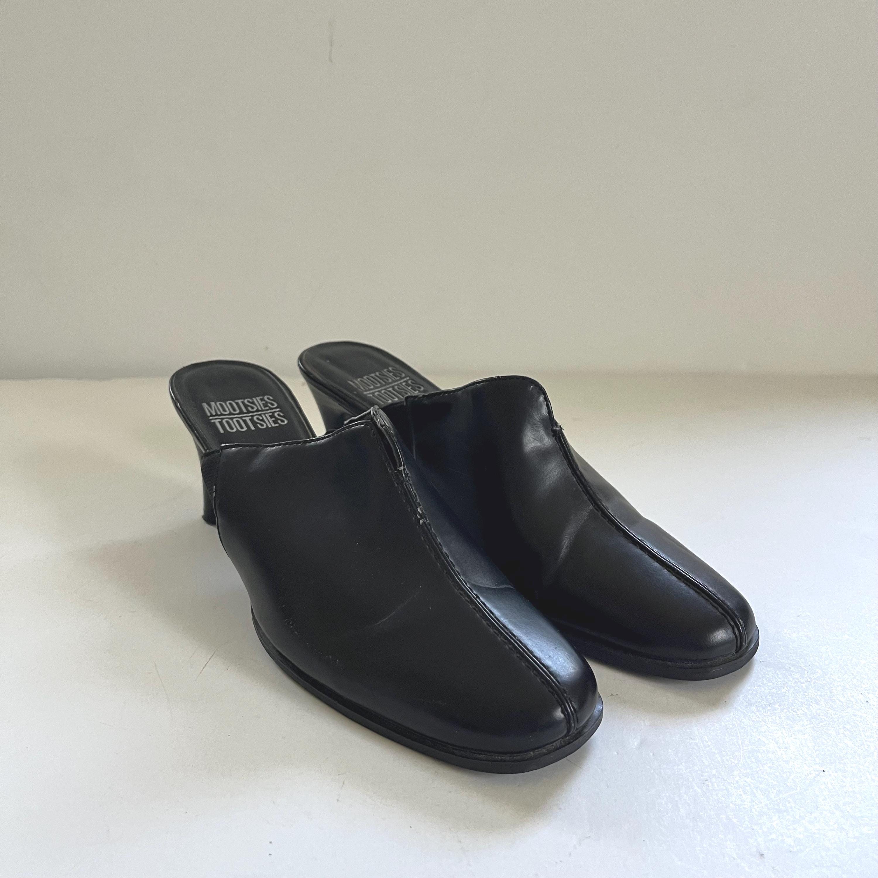Vintage Mootsies Tootsies Black Leather Mules Size 7, Slip