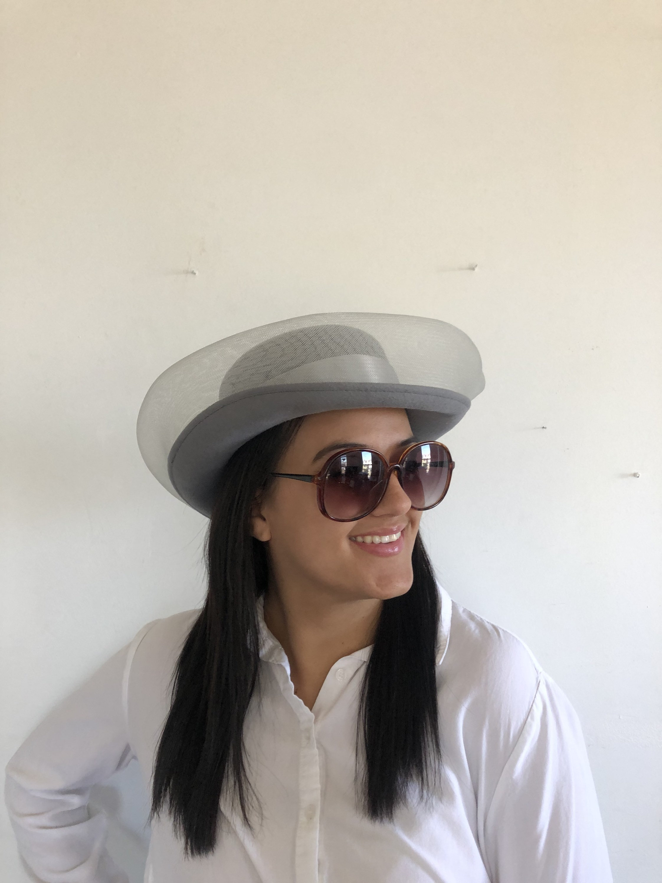 Vintage Grey Wool Hat With Big Ribbon Detail - Retro 1960s  display picture 3
