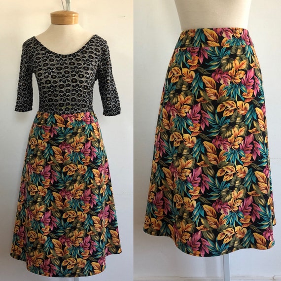 Vintage Tropical Floral Print Skirt - 1990s Sag H… - image 1