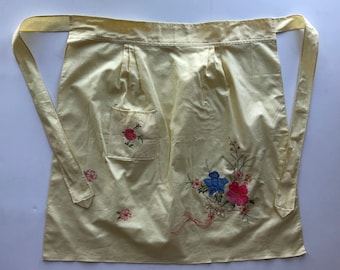 Vintage Handmade Yellow Floral Apron - Christmas Gift - Excellent Condition