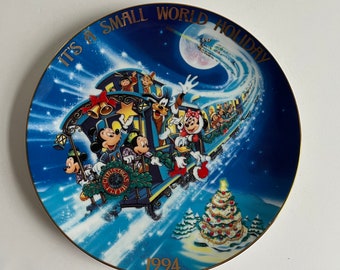 Vintage Disney Holiday Collectible Plate, It's a Small World Holiday 1994