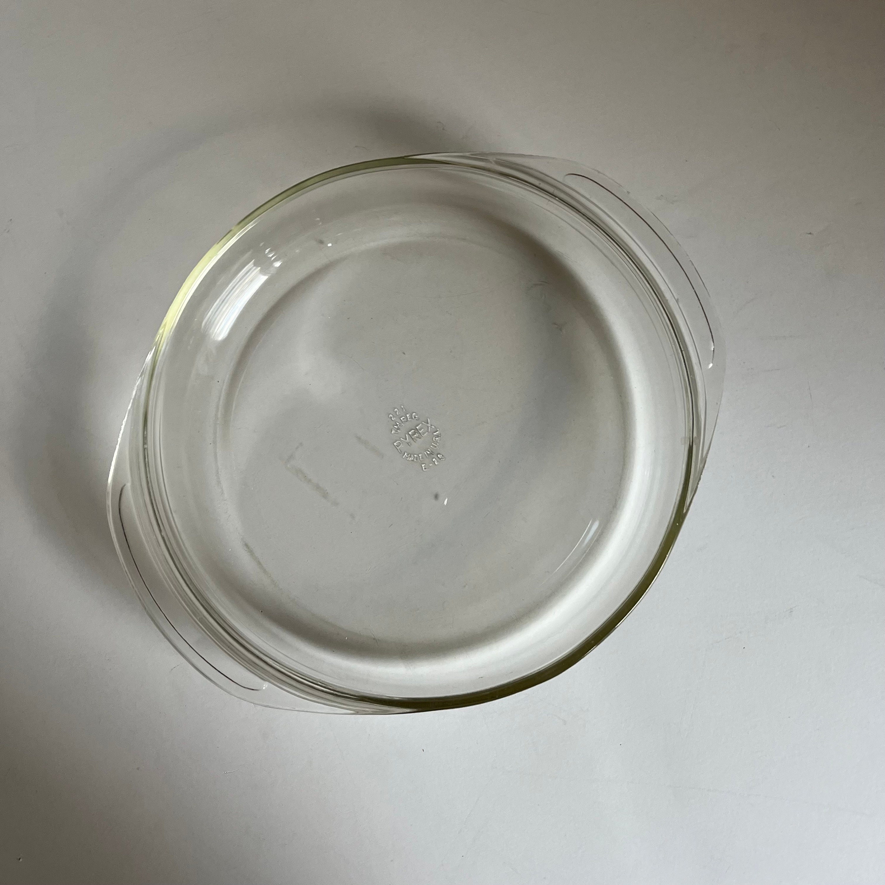 Vintage Clear Glass Pyrex Baking Dish (221/B-28) Diameter