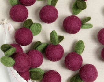 Sugarplum Berry //6 pack // Felt Shapes // Wool Felt Pom Poms, DIY Garland, Nursery Decor, Mobile, Photo Props, Felted fruit, Felt Food