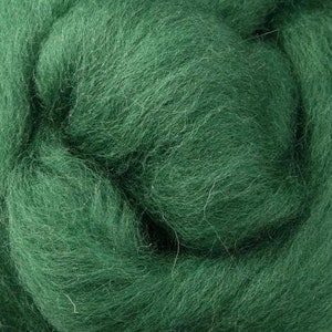 Wool Roving // Emerald Corriedale Roving // Wool Roving Sliver, Felted Sculpture, Wet Felting, Drop Spinning, Needle Felting, Fiber Arts