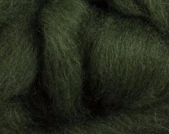 Wool Roving // Evergreen Corriedale Roving // Green Wool Roving Sliver, Wet Felting, Needle Felting, Drop Spinning, Yarn Making, Fiber Arts