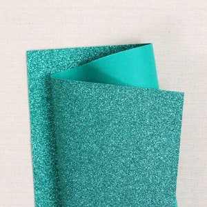 Glitzer-Filz // Teal // Bellwether, 23x30cm, Glitzer-Filzmuster, 10x30cm, Grün, 10x30cm, Filzblumen, glitzernde Verzierungen