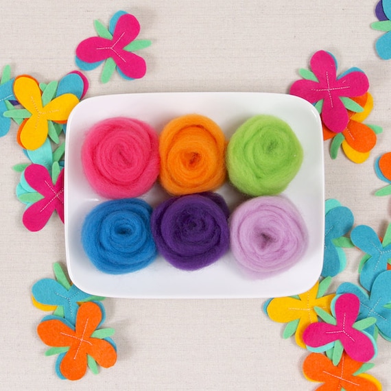 Wool Roving  // Bright Side // Corriedale Roving, Needle Felting, Wet Felting, Rainbow Crafts, Wool Sliver, Weaving, Bright Crafts