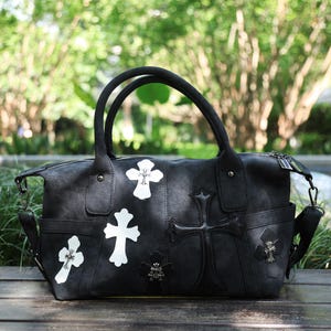 Gothic Umhängetasche, Schwarz & Weiß Minimalist Tote, große Reise-Schultertasche, Edgy Streetwear Geldbörse, Punk Unisex Messenger, Geschenk für Sie / Ihn