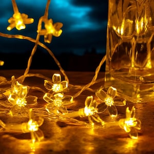 Luci fatate a forma di fiore, a batteria, impermeabili, con 10/20/30/40 LED, luci a forma di fiore di ciliegio per feste/matrimoni/e decorazioni per la casa