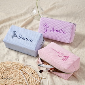 Personalized Toiletry Bag Birth Flower Custom Wash bag Bridesmaid Gifts Travel Makeup Bag Large Capacity Storage Bag Party Gift for Group