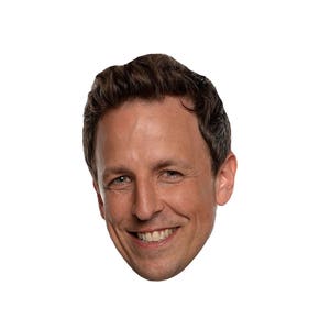 Puede incluir: Primer plano de la cara de un hombre. Tiene el pelo corto y castaño y sonríe.