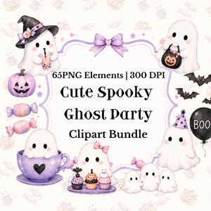 Op de afbeelding: Een digitaal clipart-pakket met witte spoken, paarse pompoenen, vleermuizen, snoepjes en cupcakes. De tekst luidt 65PNG Elements | 300 DPI Cute Spooky Ghost Party Clipart Bundle. Het ontwerp bevat een paarse strik en een zwarte ballon met BOO!.