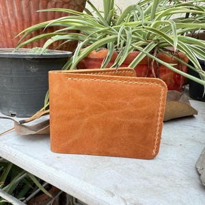 Cartera plegable de cuero hecha a mano / Monedero de cuero genuino para hombre / Cartera plegable de cuero cosido a mano / Cartera de cuero de grano completo hecha a mano