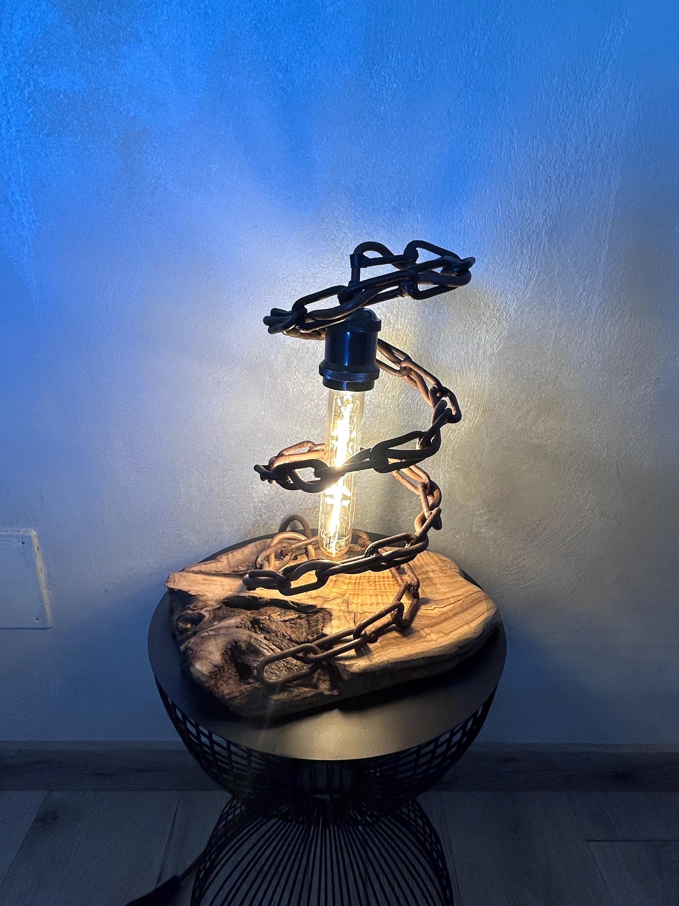 Table lamp
