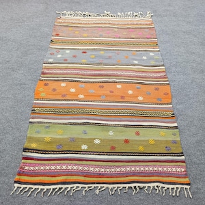 Vintage Turkish Rug 3.2 x 5.1 ft – Handwoven Anatolian Wool Carpet – Boho Small Area Rug – Rustic Home Decor