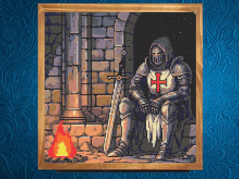Puede incluir: Imagen pixelada enmarcada de un caballero con armadura completa, sentado con una espada. El caballero tiene una cruz roja en el pecho. Un peque&ntilde;o fuego arde cerca, con una pared de piedra y un cielo oscuro de fondo.