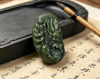 Jade Dragon Hand Piece - 84.09g Green Nephrite, Powerful Feng Shui Guardian, Collector‘s Artifact