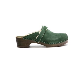 Zuecos de cuero suecos hechos a mano, mules de piel verde
