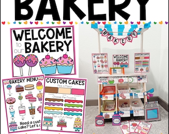 Könnte beinhalten: Ein farbenfrohes Bild mit einem Bäckerei-Themenspielset mit Schildern mit der Aufschrift "Willkommen in unserer Bäckerei", "Bäckerei-Menü" und "Individuelle Kuchen". Das Set enthält einen Ausstellungsstand, Illustrationen von Backwaren und den Text "Dramatisches Spiel-Druckmaterial".