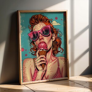 Mujer comiendo helado en estilo pop art / Ilustración de chica pin-up retro de verano / Arte mural atrevido y divertido para una decoración de interiores moderna y divertida