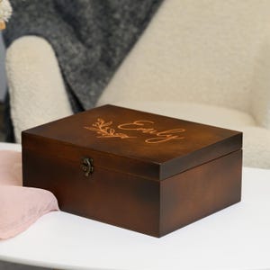 Caja de recuerdos personalizada – Regalo romántico en madera para esposa o novia, ideal para cumpleaños o aniversario