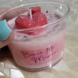 Handmade scented candle made from soy wax and fragrance from Grasse