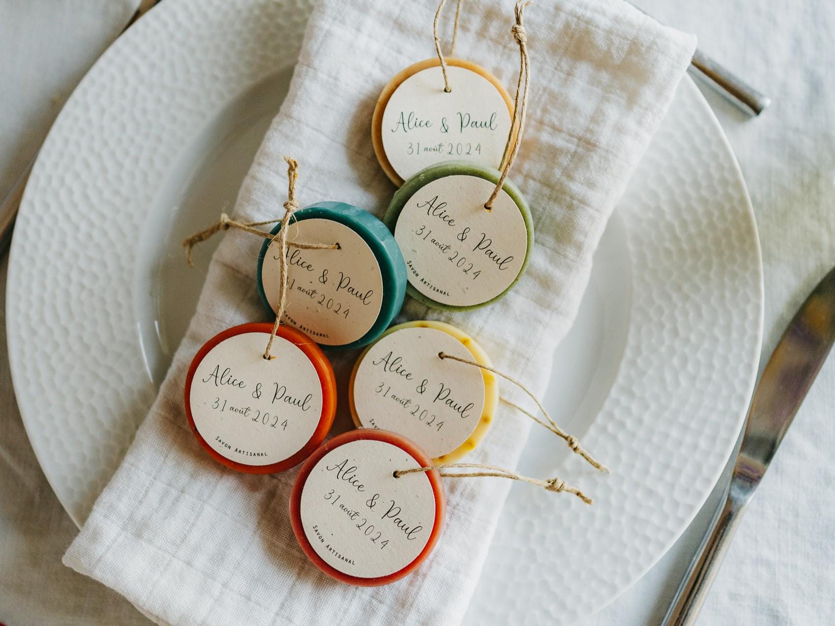 Savons parfumés personnalisés pour mariage et baptême