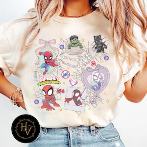 レトロなコケットボウのスパイダーマンと彼の素晴らしい仲間のTシャツ、スーパーヒーロースパイダーマンの誕生日シャツ、ガーリーな女性用スパイダーマンシャツ、マーベルギフト