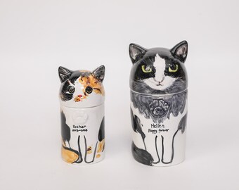 Handgefertigte Personalisierte Katzenurne  in Keramik mit individueller Gestaltung  – Einzigartiges Andenken -Auf Bestellung gefertigt