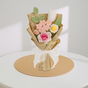 Handmade Crochet Bouquet,Rose Bouquet,Anniversary/Birthday Gift,Valentine&#39;s Day Gift,Teacher&#39;s Day Gift,Gifts for mom,Graduation Gift