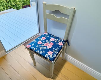 Cojín floral para silla: cojín de asiento hecho a mano, a medida y con lazos
