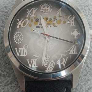 Sällsynt! ONE PIECE Trafalgar Law, analog klocka för män, begränsad upplaga 0981/9999
