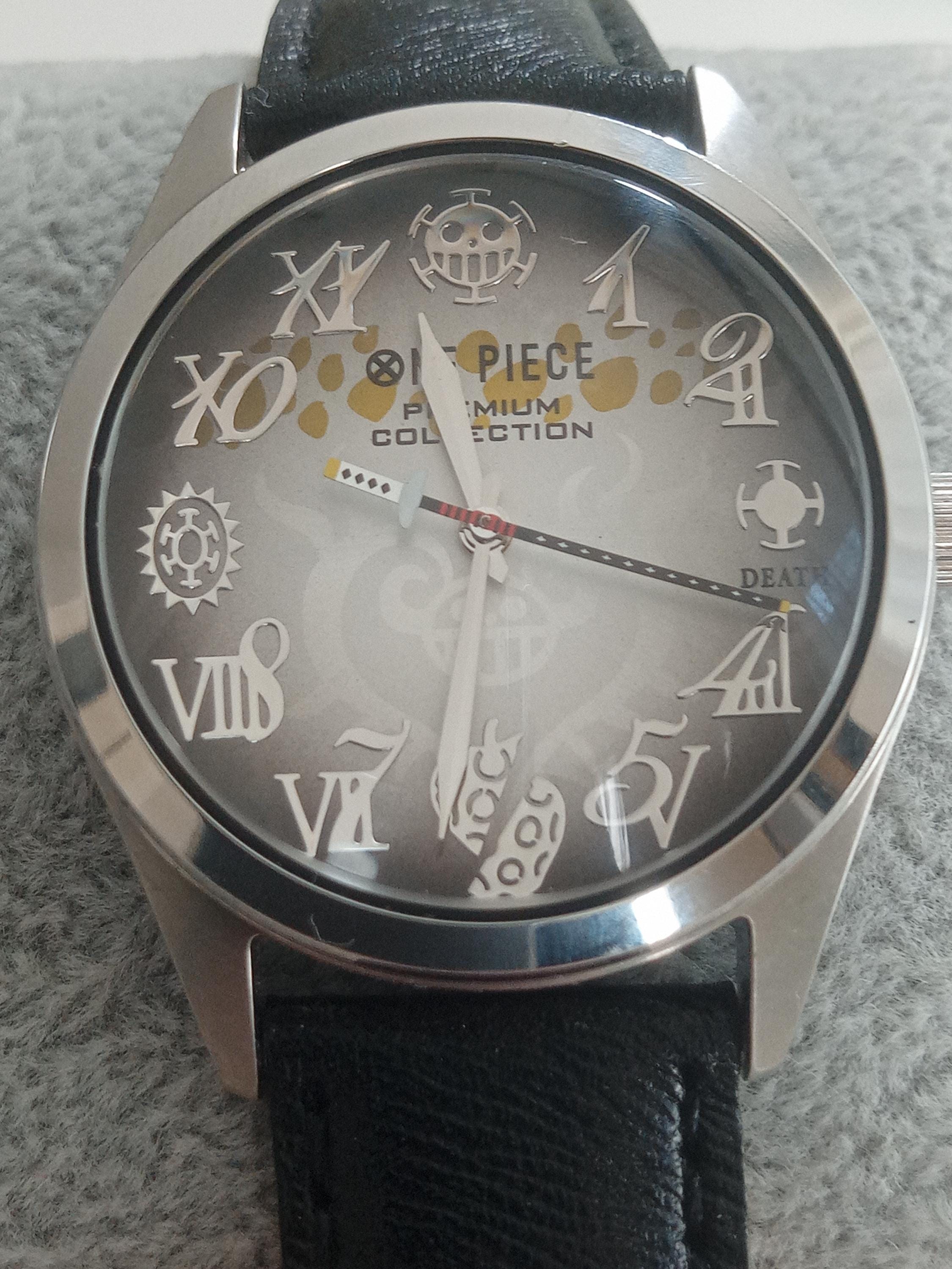 希少！ワンピース トラファルガー・ロー メンズアナログ腕時計 限定版