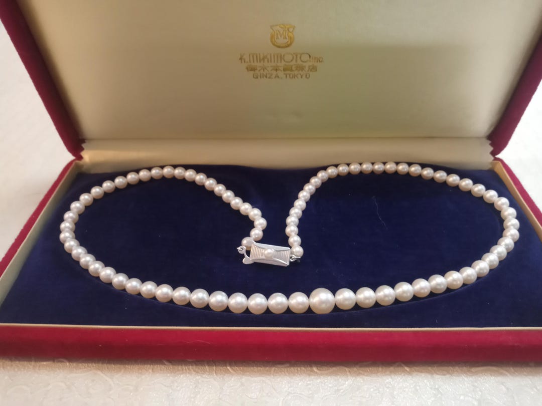 Collier MIKIMOTO Perle Akoya - Or K18 - 4,7 à 0,2 Pouces - 5,9 G - Occasion