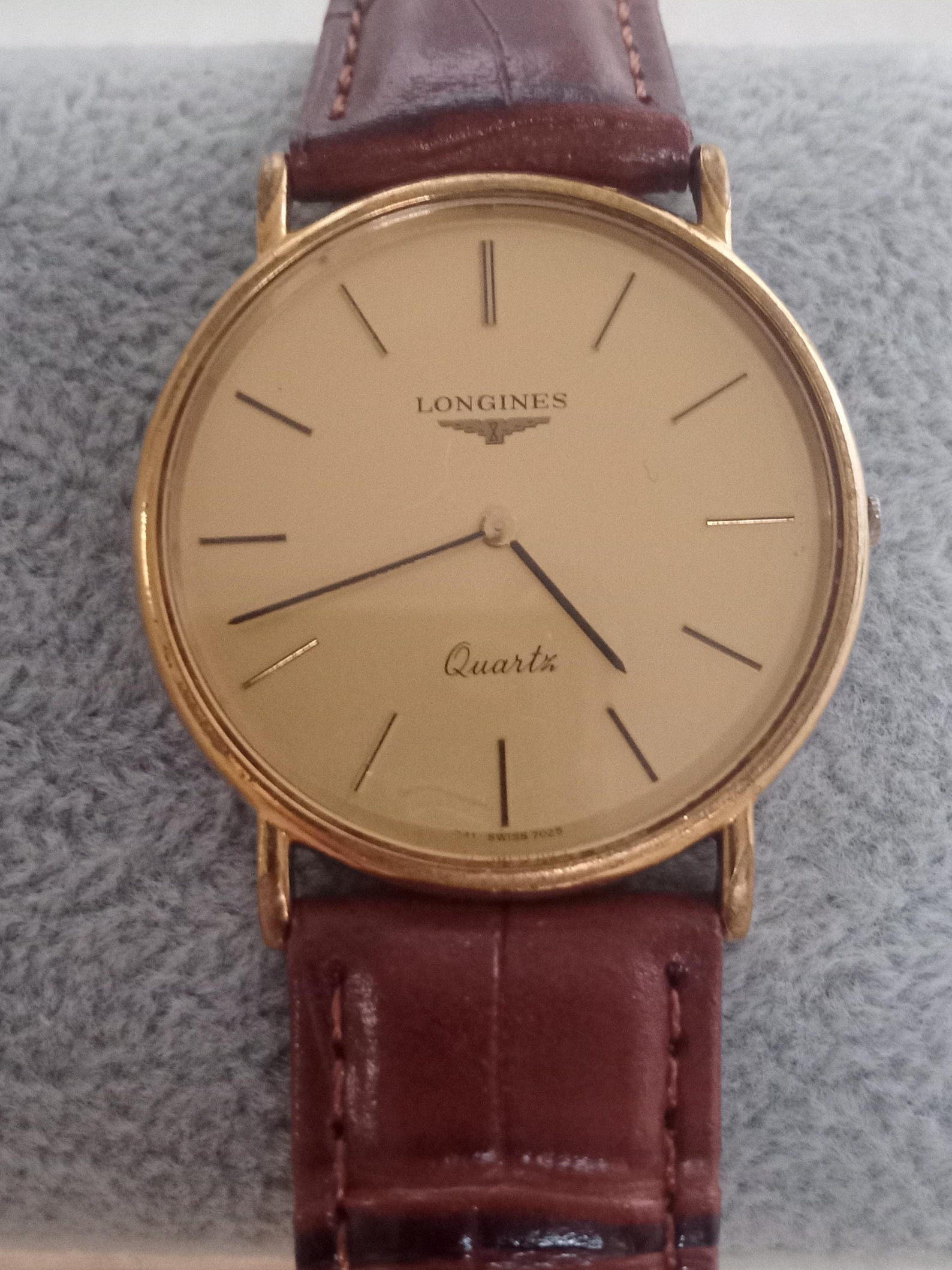 Vintage Longines Men's Gold Dial Quartz Watch – 33mm – Leather Strap ...