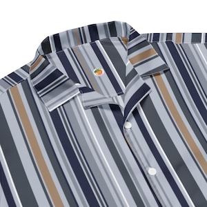 Men&#39;s Striped Button Up Shirt