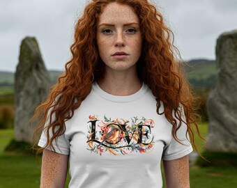 Camiseta "Love" de Robin Bird: Camiseta floral natural