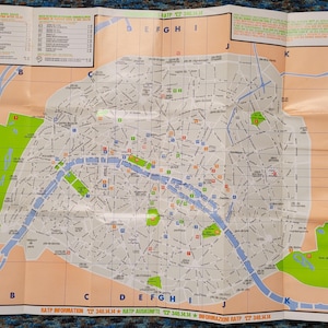 1978 Map of Paris, France, Vintage city road map