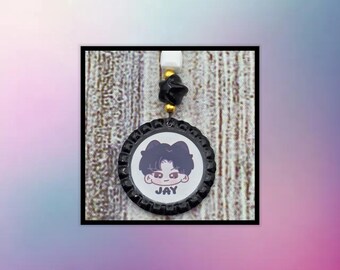 kpop keychain bag charm