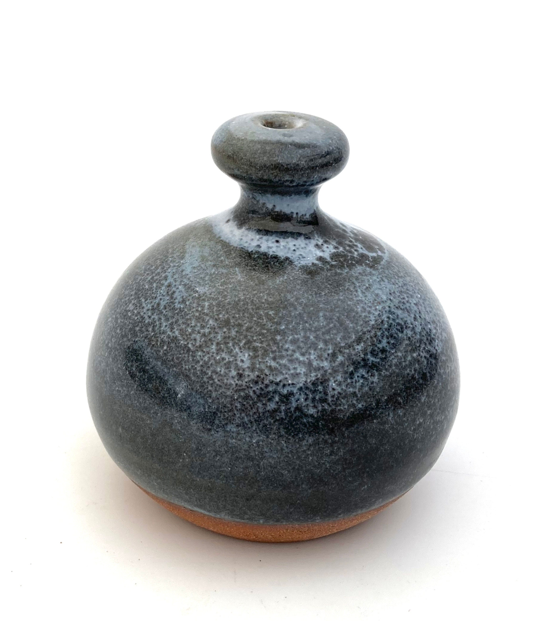 Ribbed Water Bell Thumb Pot – Rosebud HomeGoods