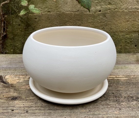 WHITE EARTHENWARE PLANTER
