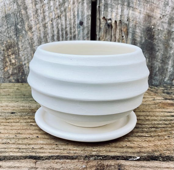 WHITE EARTHENWARE PLANTER