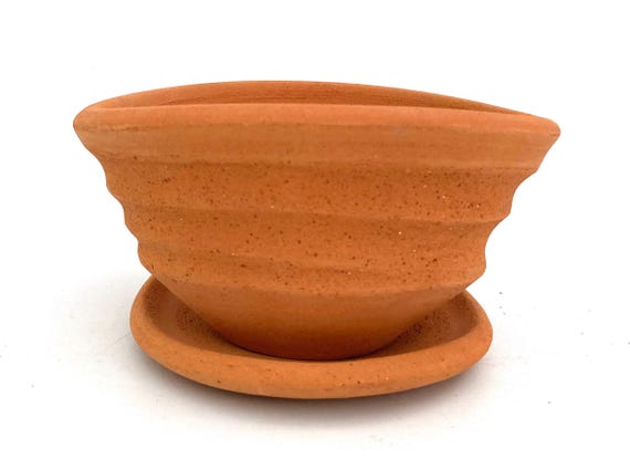 TERRACOTTA FLOWER POT