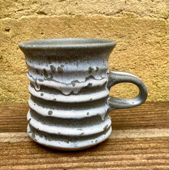 CERAMIC MUG